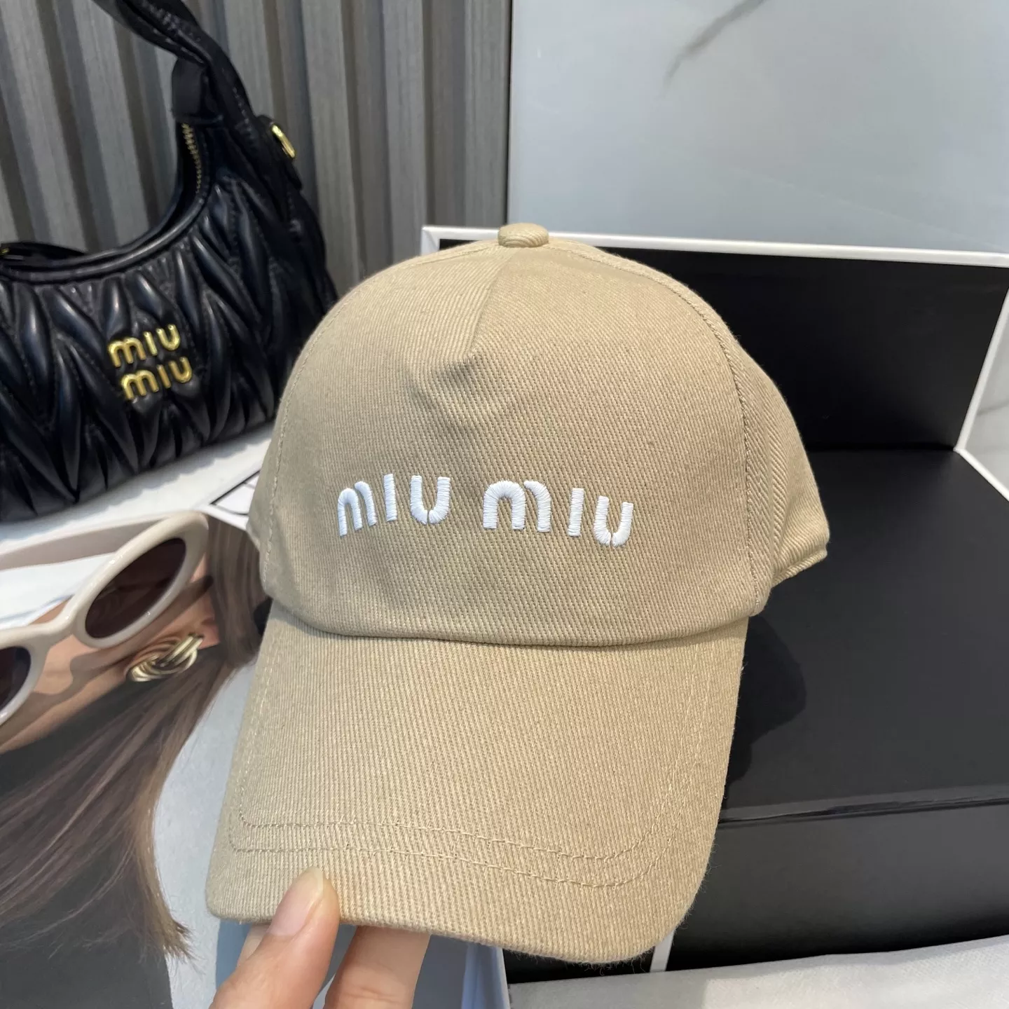 Minimalist 7749 MIU MIU Caps