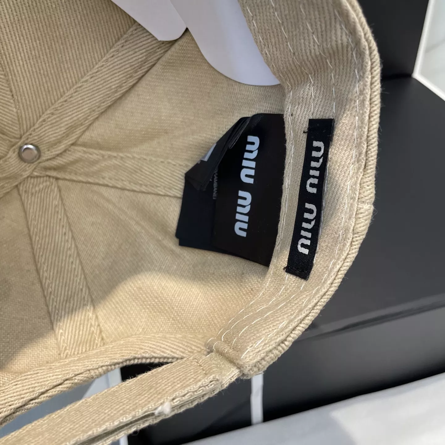 Minimalist 7749 MIU MIU Caps