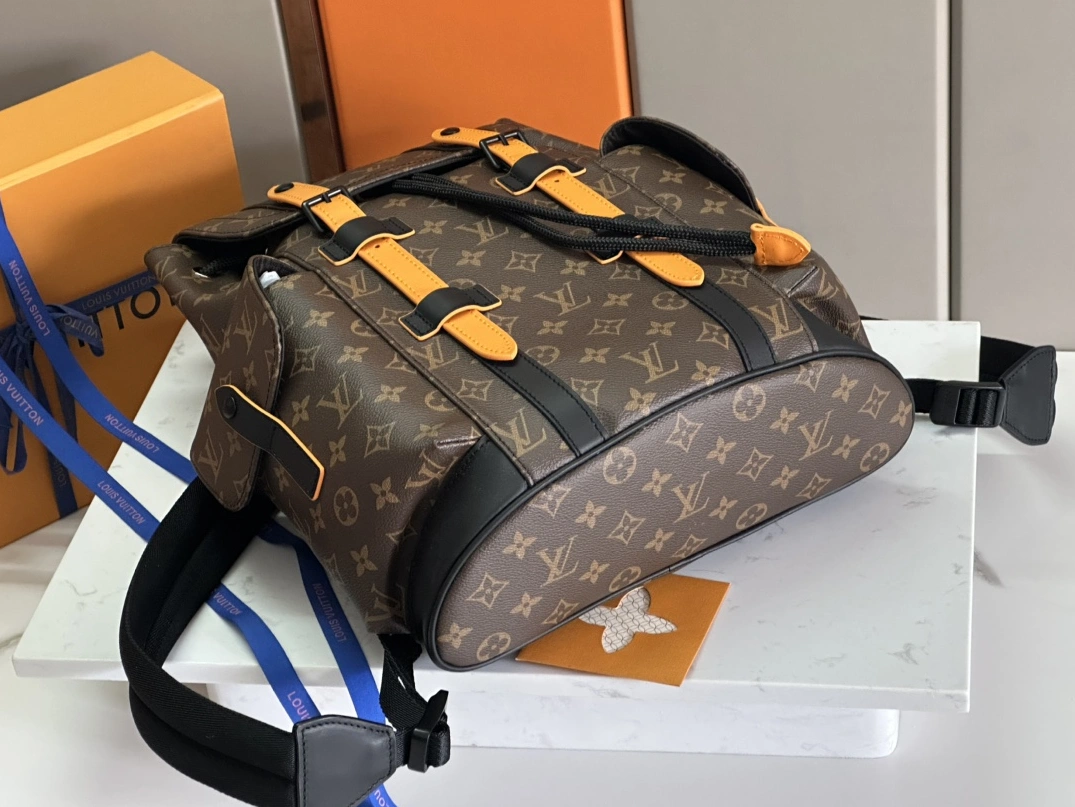 Minimalist 7784 Louis Vuitton LV AAA Man Backpacks