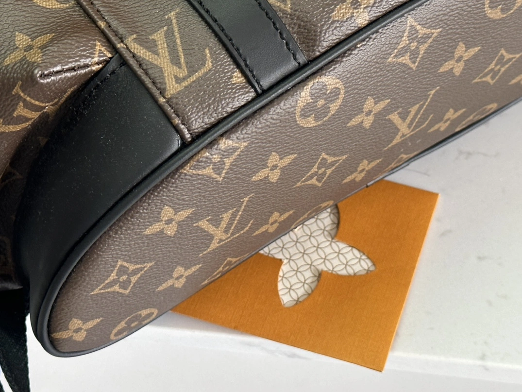 Minimalist 7784 Louis Vuitton LV AAA Man Backpacks