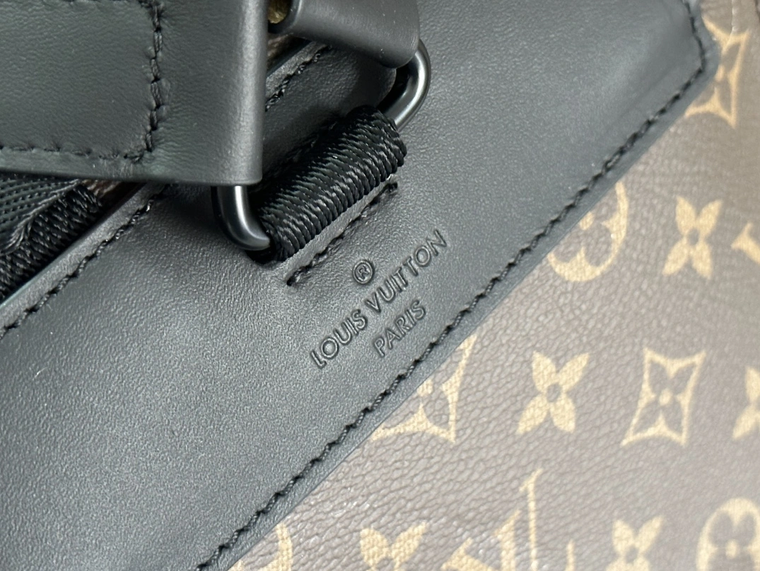 Minimalist 7784 Louis Vuitton LV AAA Man Backpacks