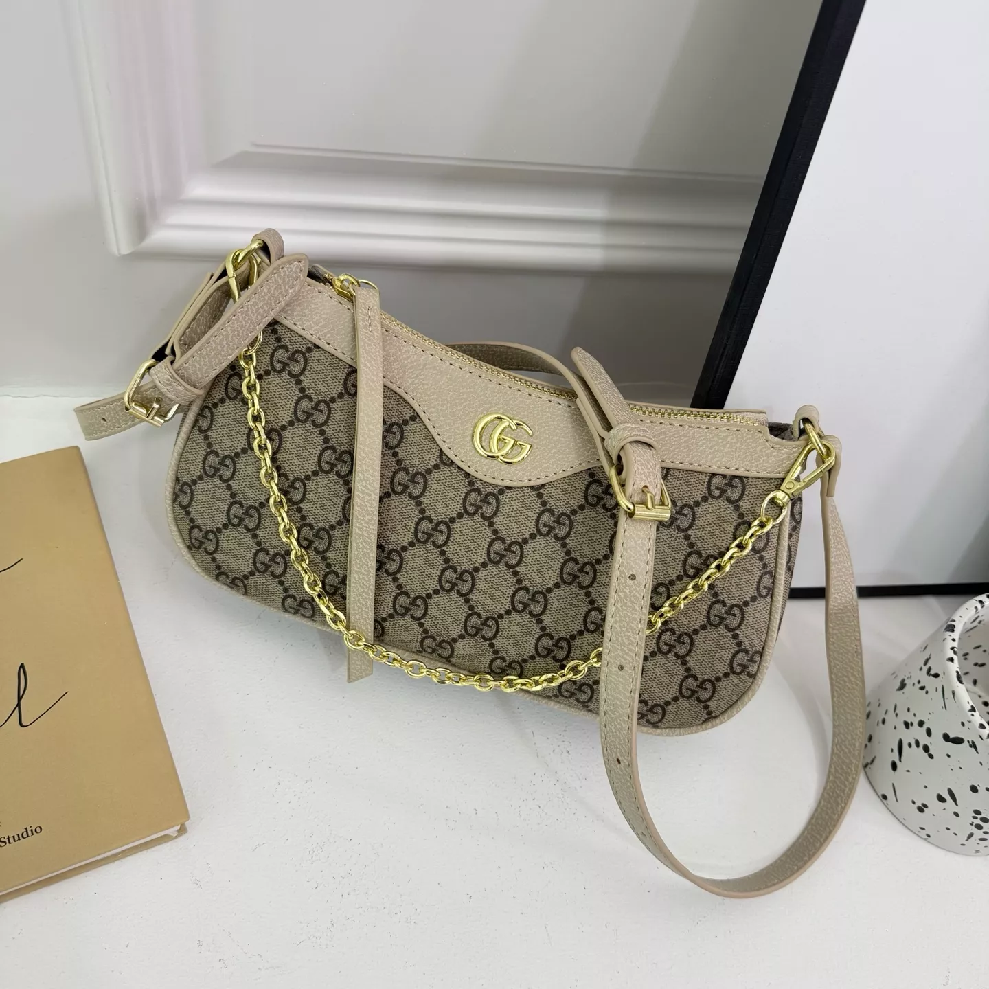 Minimalist 7827 Gucci Messenger Bags For Women