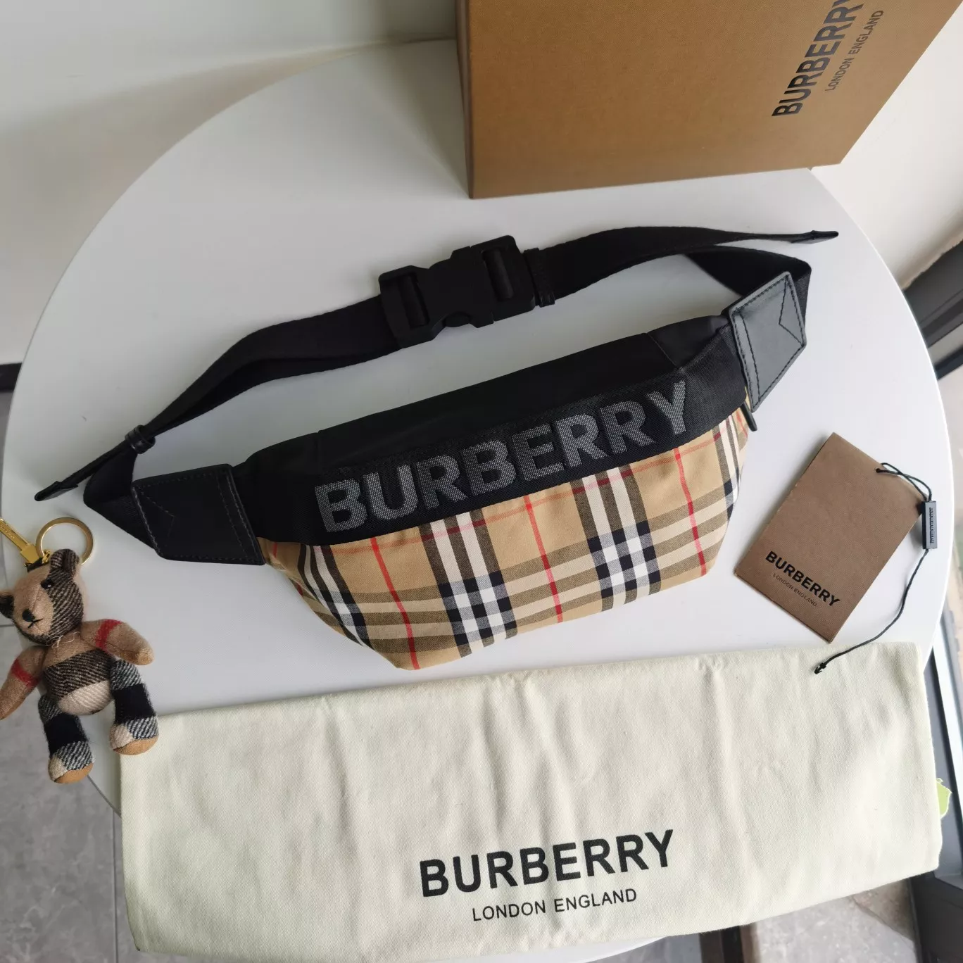 Minimalist 7916 Burberry AAA Quality Belt Bags For Unisex