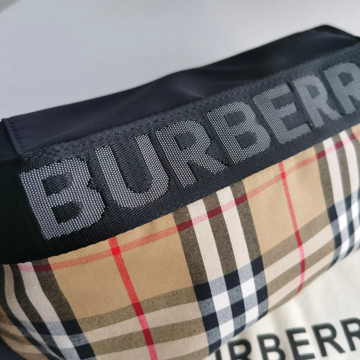 Minimalist 7916 Burberry AAA Quality Belt Bags For Unisex
