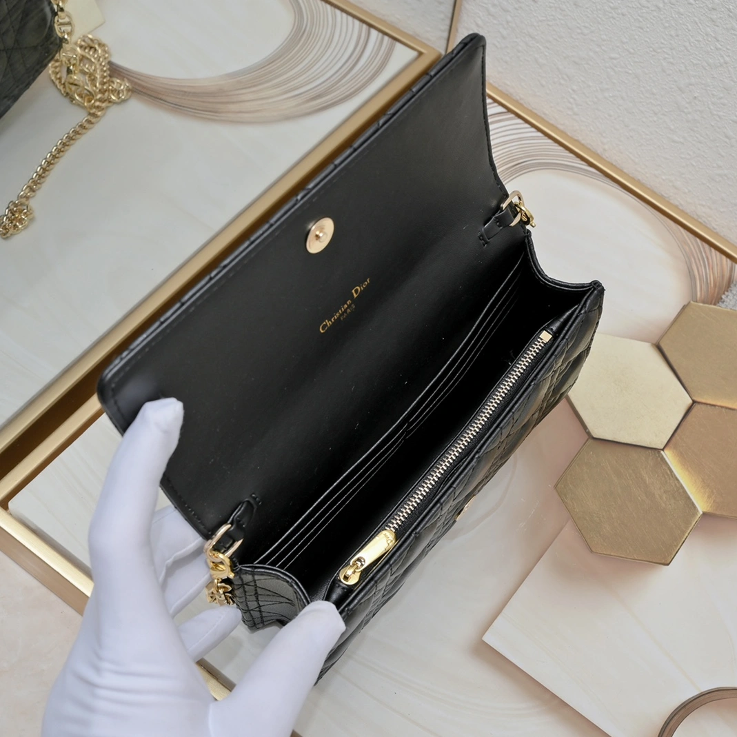 Minimalist 7939 Christian Dior AAA Quality Messenger Bags For Women