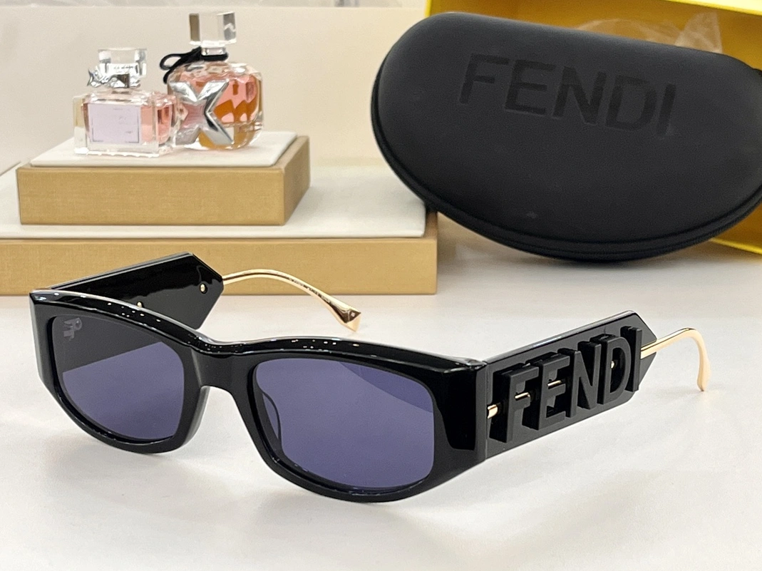 Minimalist 7978 Fendi AAA Quality Sunglasses