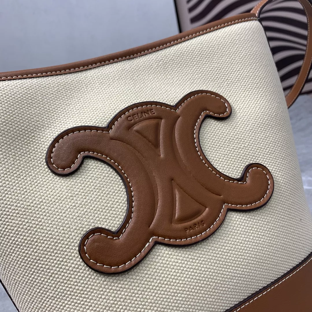 Minimalist 8065 Celine AAA Quality Messenger Bags For Women