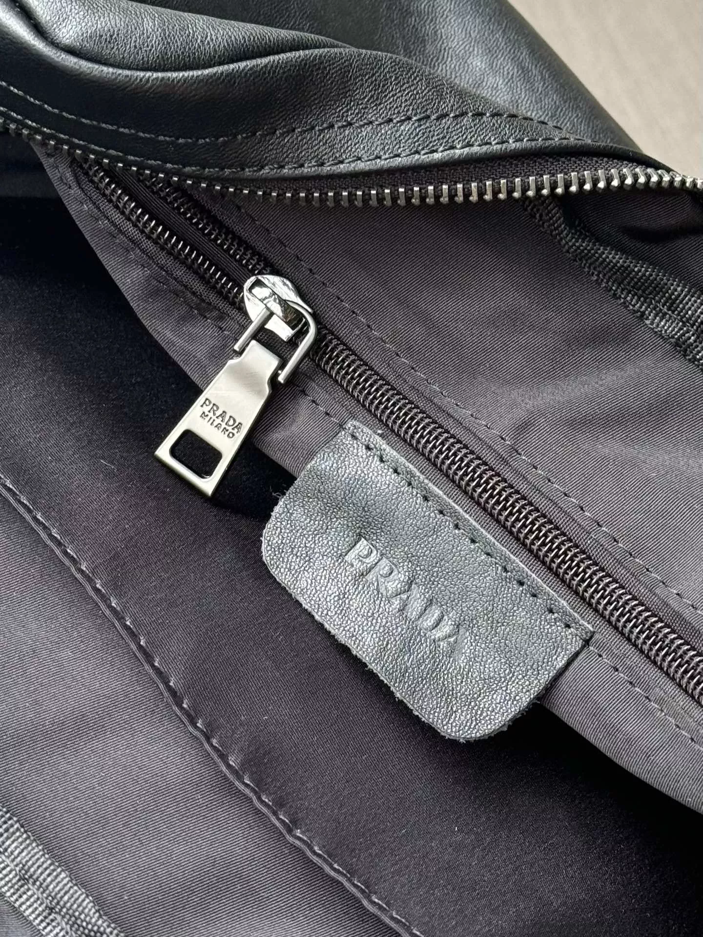 Minimalist 8126 Prada AAA Man Messenger Bags