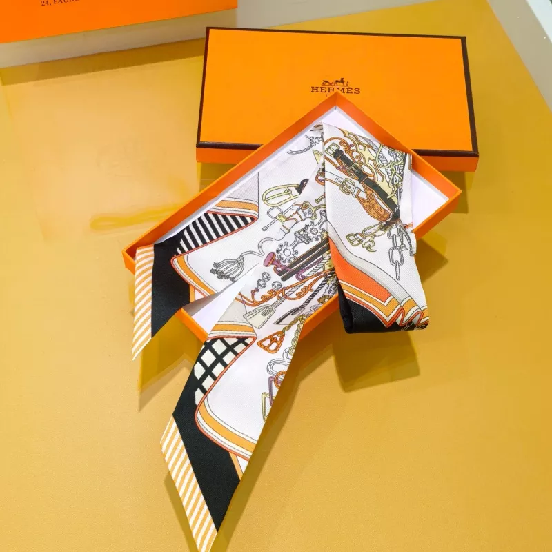 Minimalist 8129 Hermes Silk Scarf