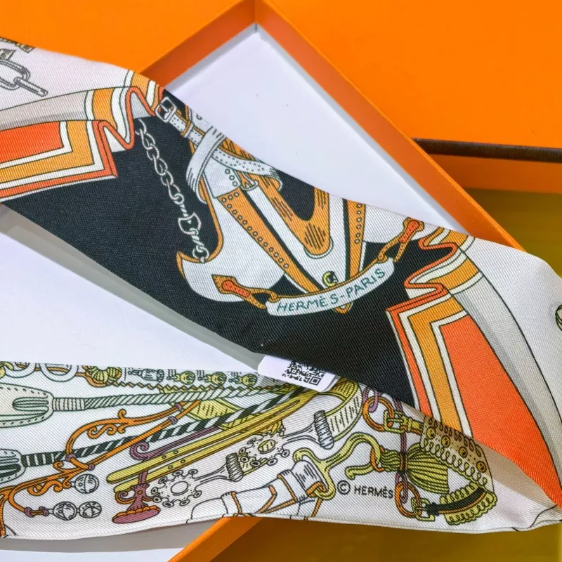 Minimalist 8129 Hermes Silk Scarf