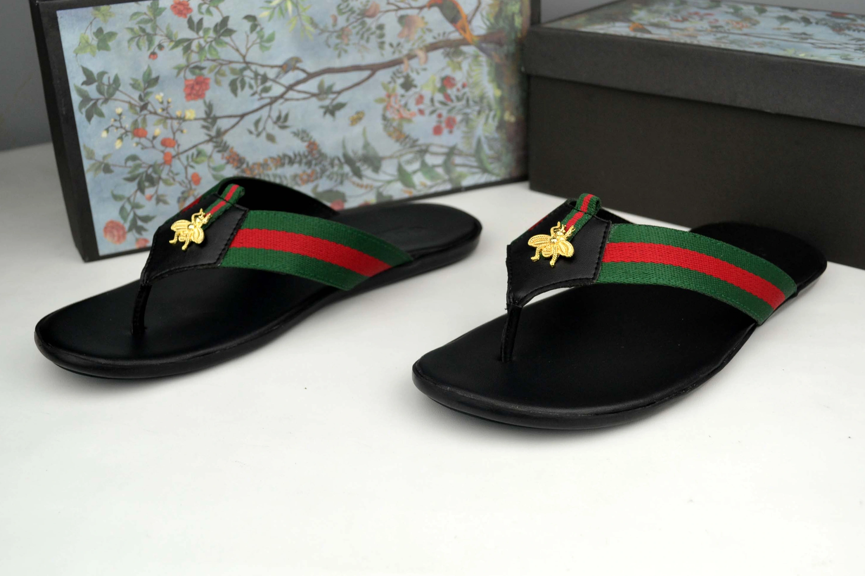 Minimalist 8199 Gucci Slippers For Men