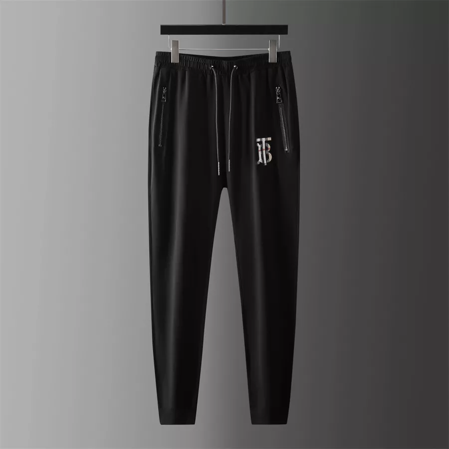 Minimalist 8267 Burberry Tracksuits Short Sleeved For Men