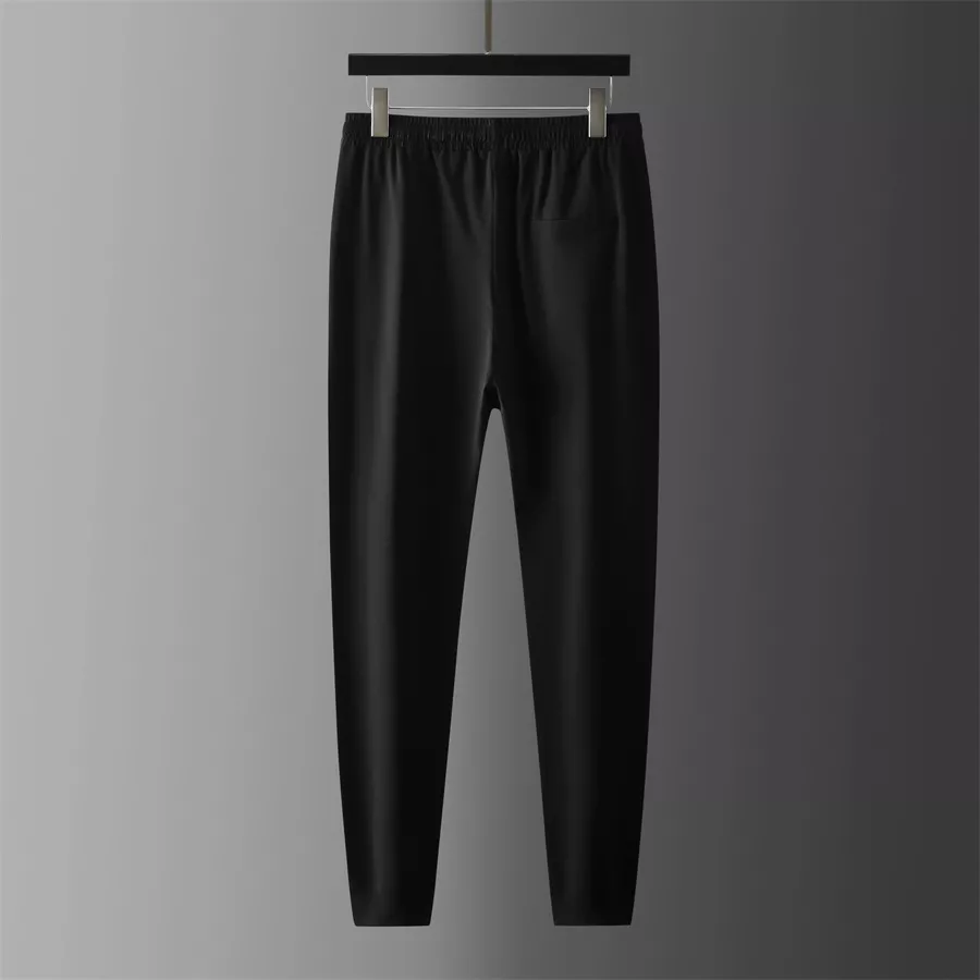 Minimalist 8267 Burberry Tracksuits Short Sleeved For Men