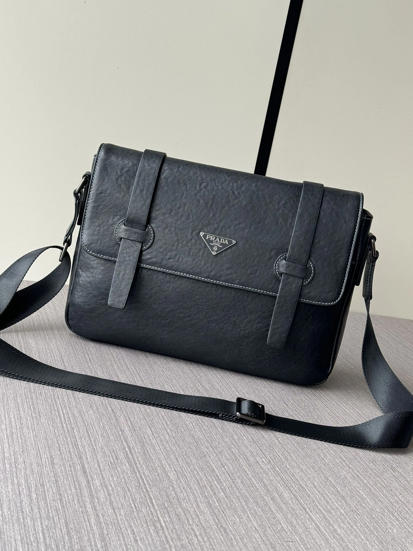 Minimalist 8434 Prada AAA Man Messenger Bags