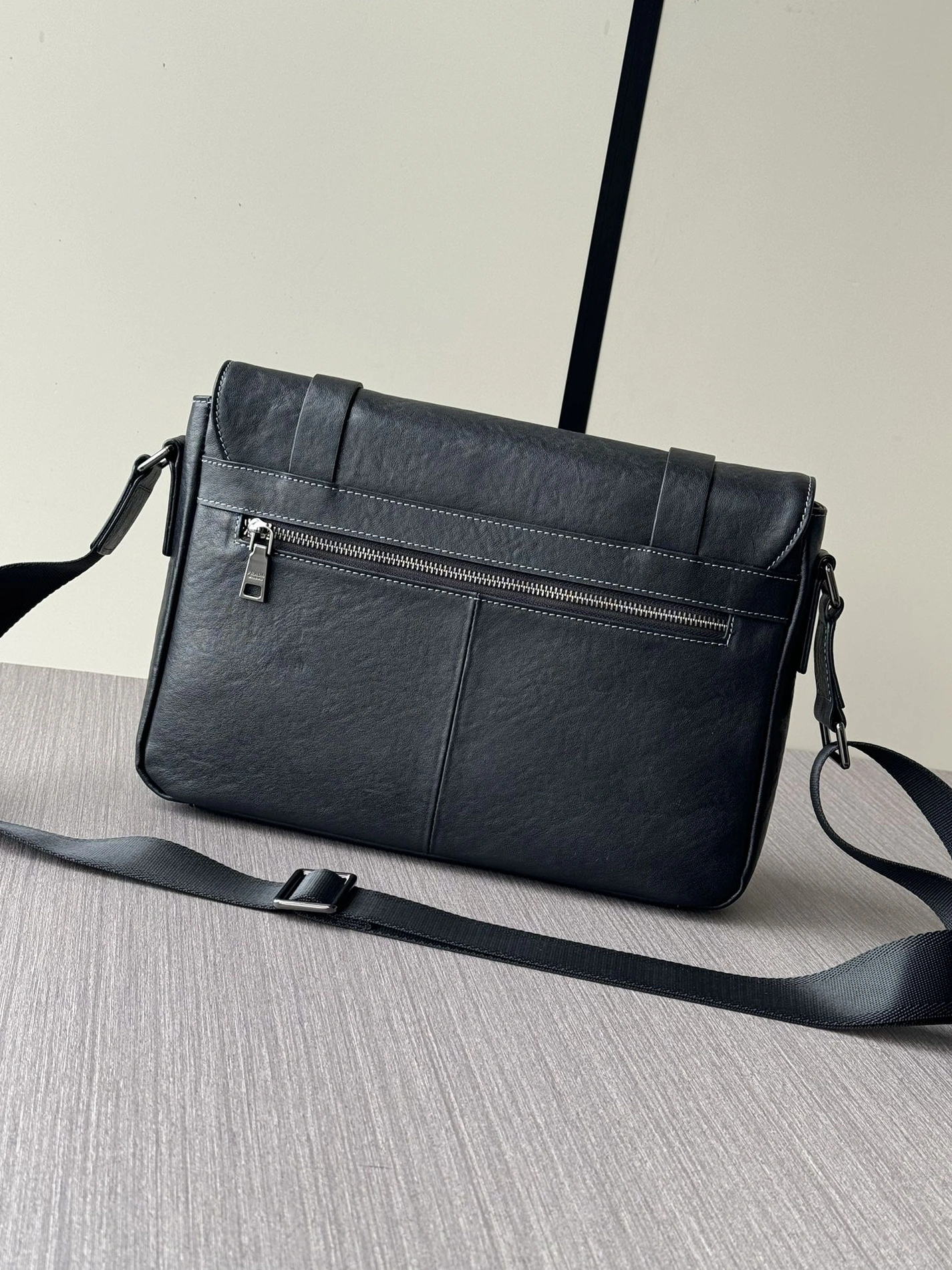 Minimalist 8434 Prada AAA Man Messenger Bags