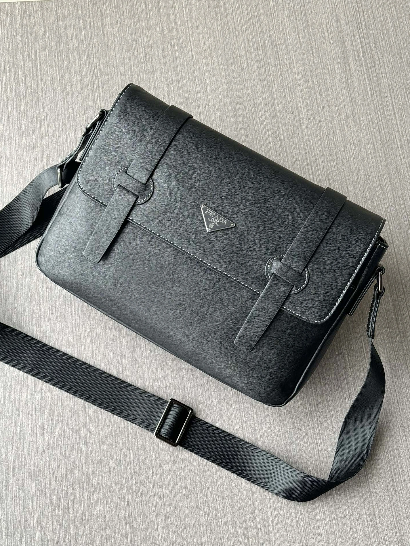 Minimalist 8434 Prada AAA Man Messenger Bags