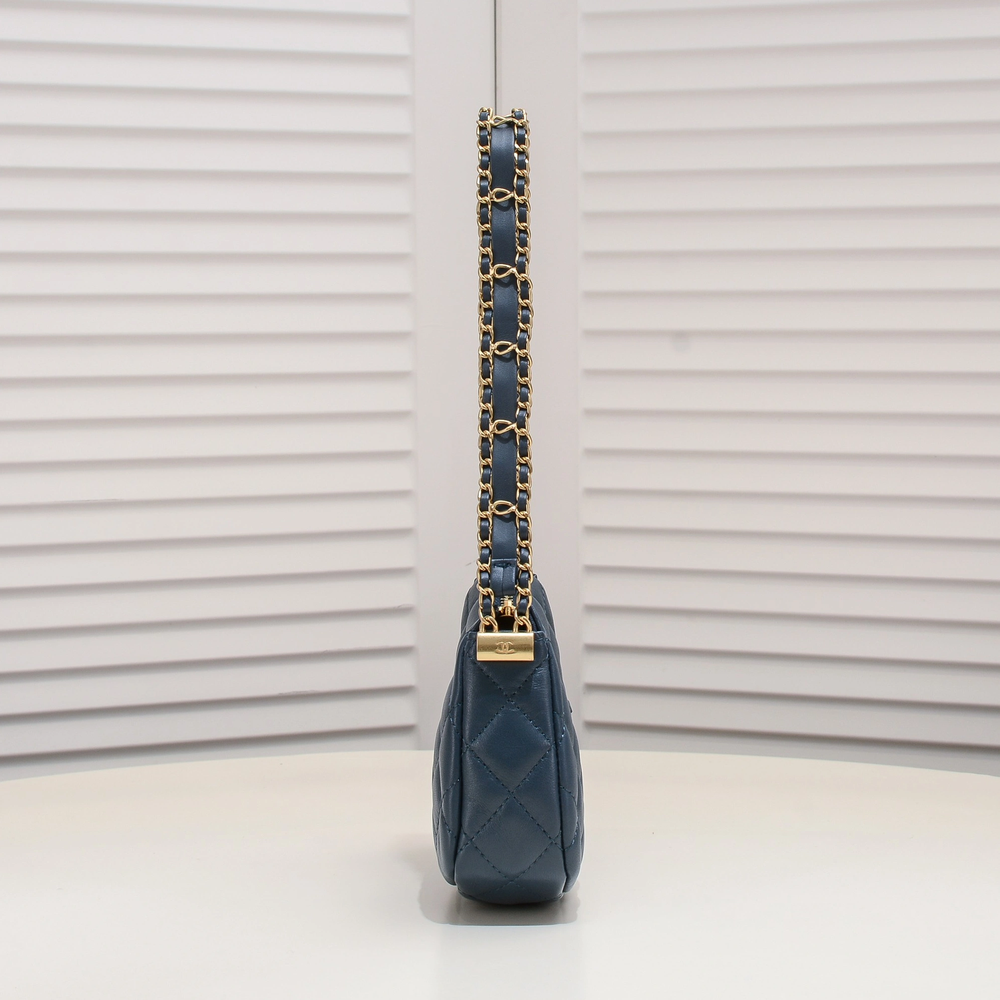Minimalist 8590 Chanel AAA Quality Shoulder Bags For Women