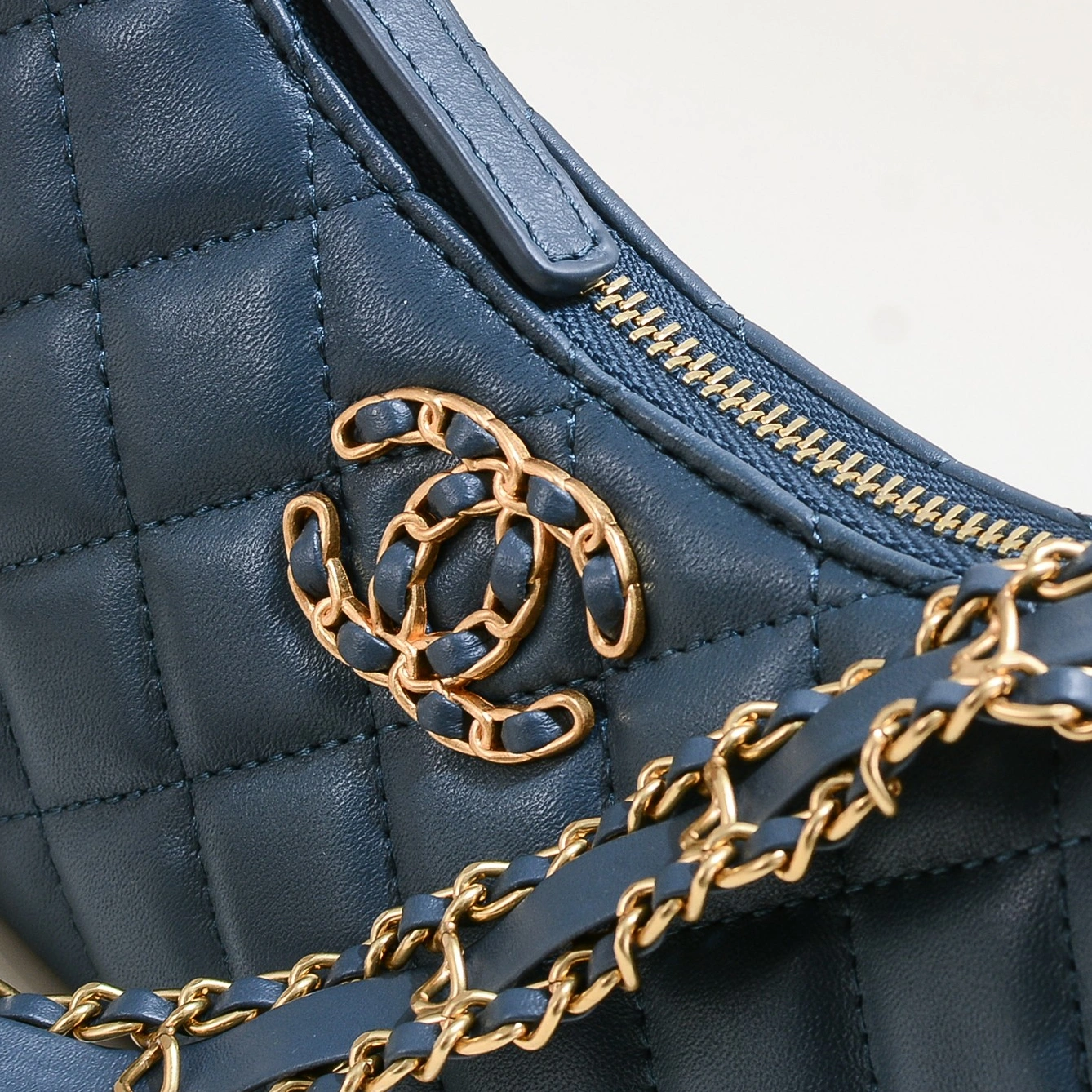 Minimalist 8590 Chanel AAA Quality Shoulder Bags For Women