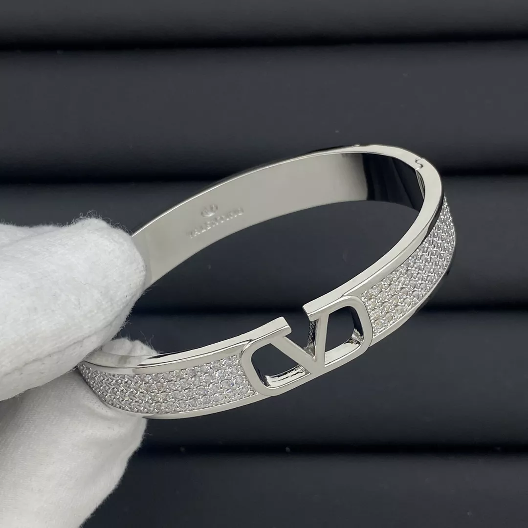 Minimalist 8661 Valentino Bracelets