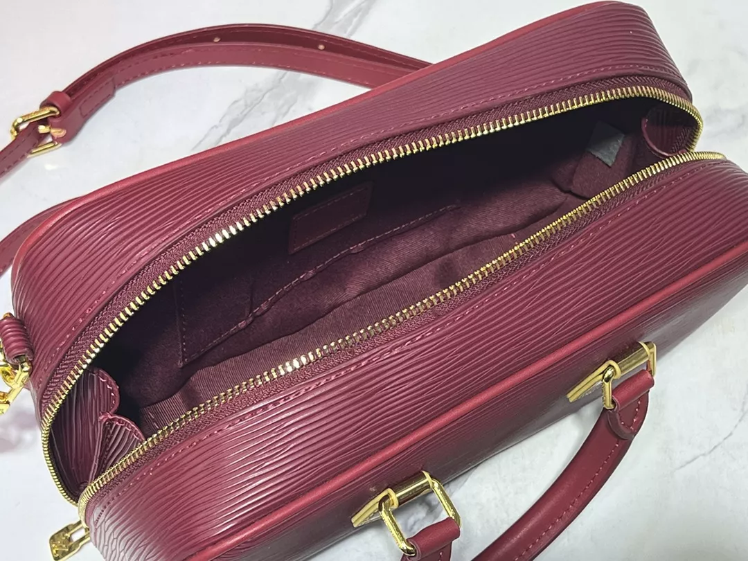 Minimalist 8687 Louis Vuitton AAA Quality Handbags For Women