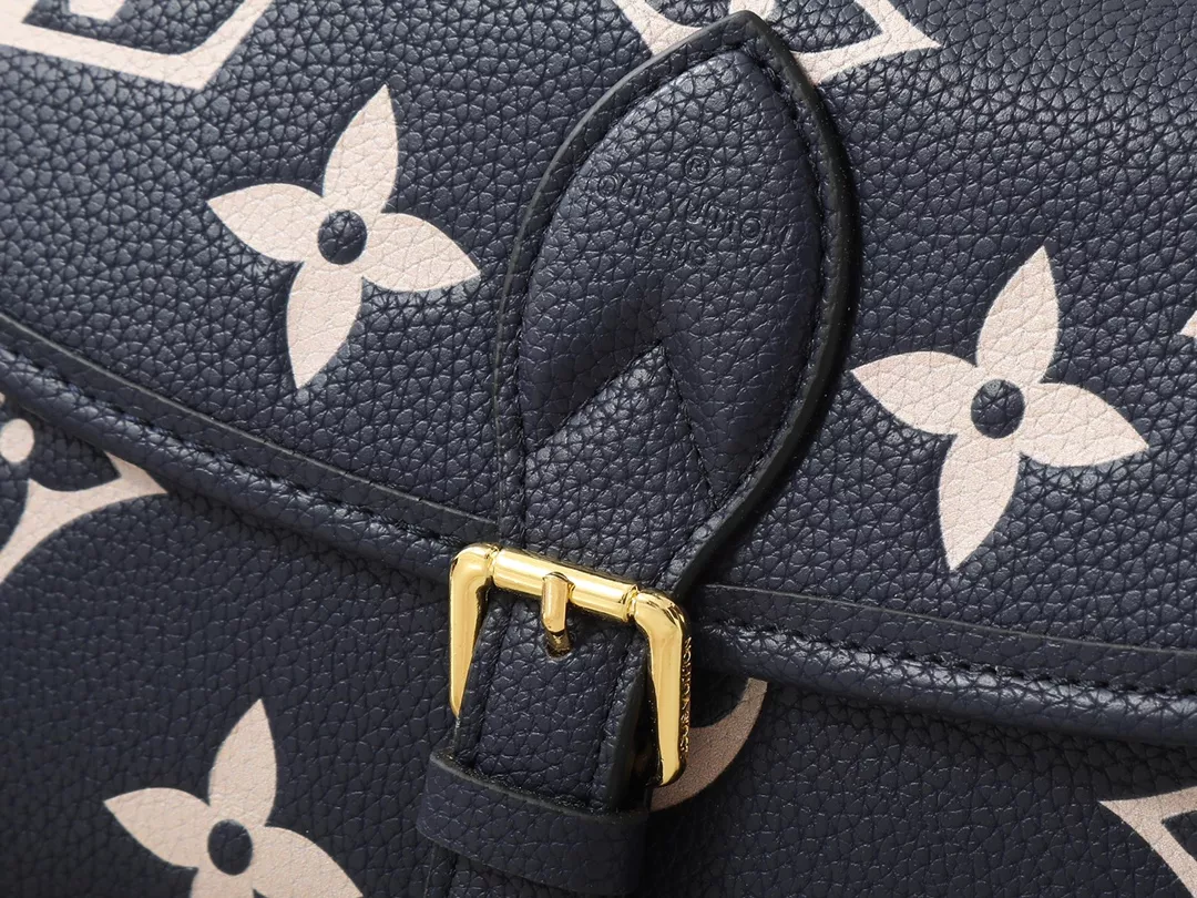Minimalist 8708 Louis Vuitton AAA Quality Messenger Bags For Women