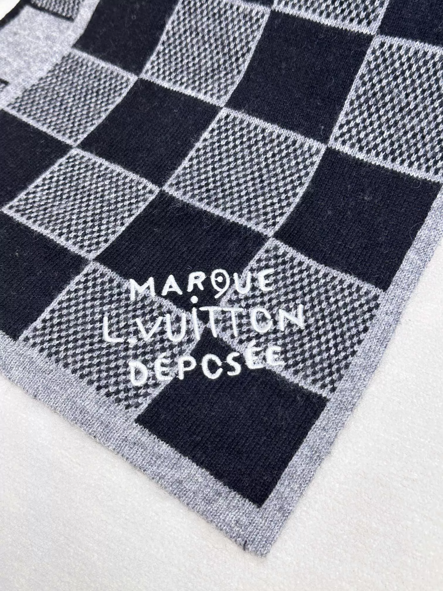 Minimalist 8731 Louis Vuitton Scarf For Unisex