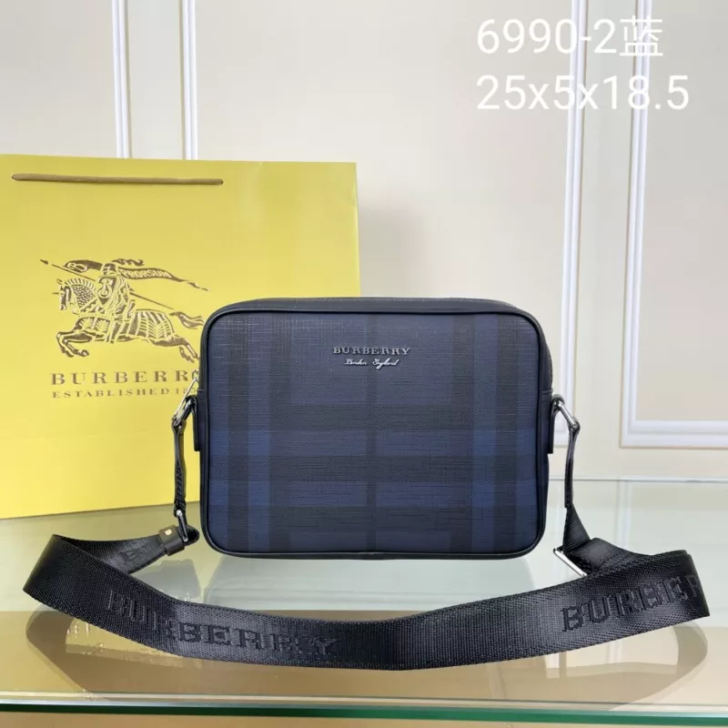 Minimalist 8804 Burberry AAA Man Messenger Bags