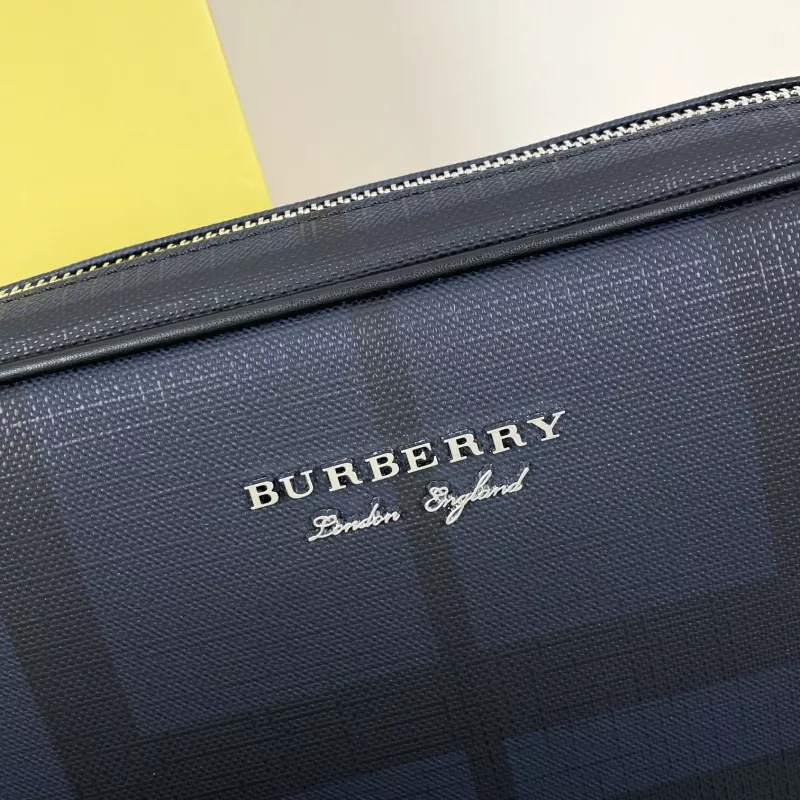 Minimalist 8804 Burberry AAA Man Messenger Bags
