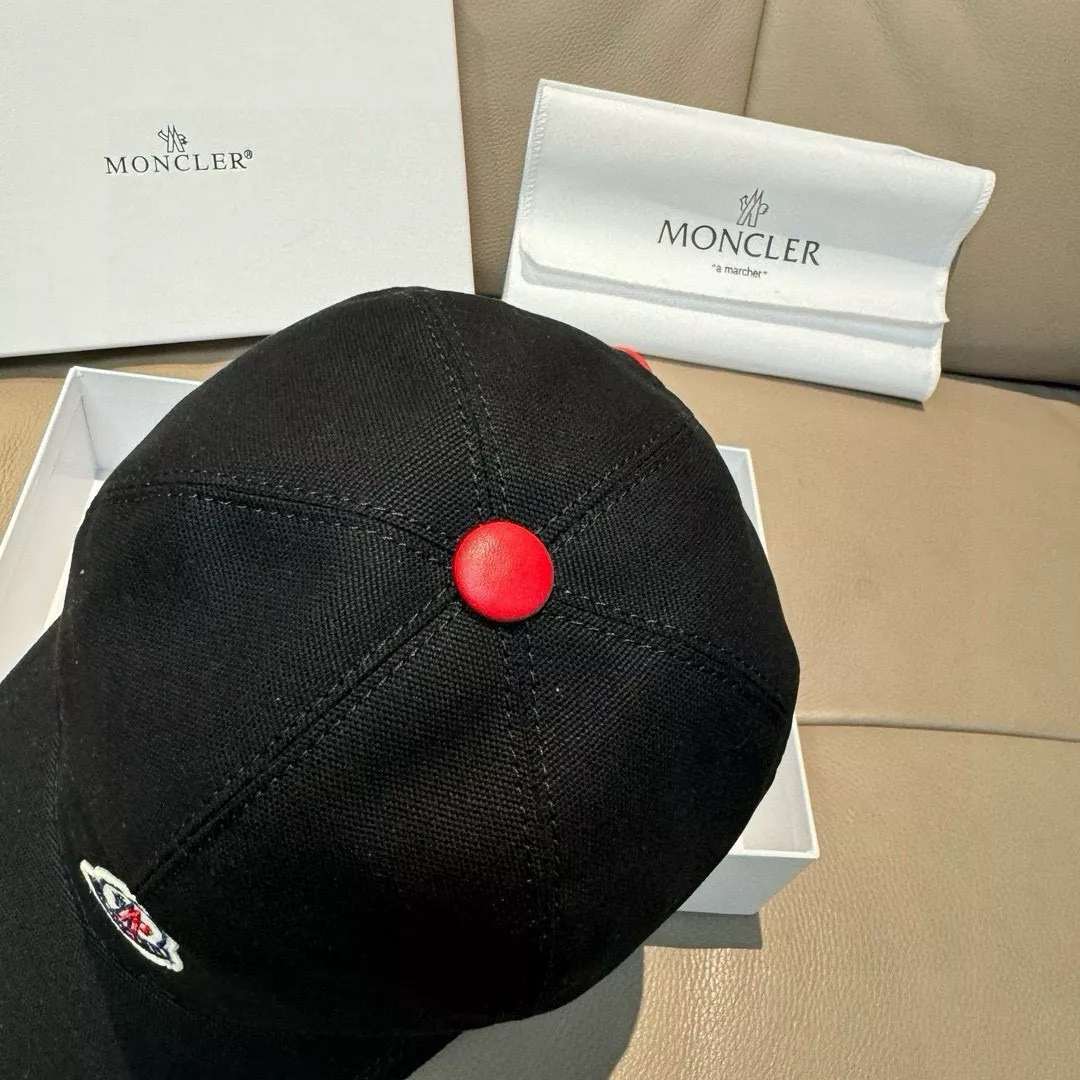 Minimalist 8844 Moncler Caps