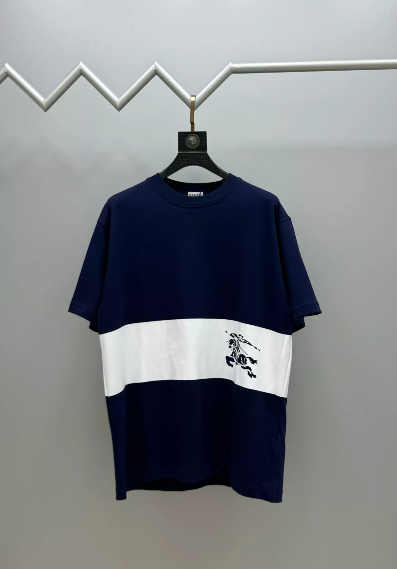 Minimalist 893 Burberry T-Shirts Short Sleeved For Unisex