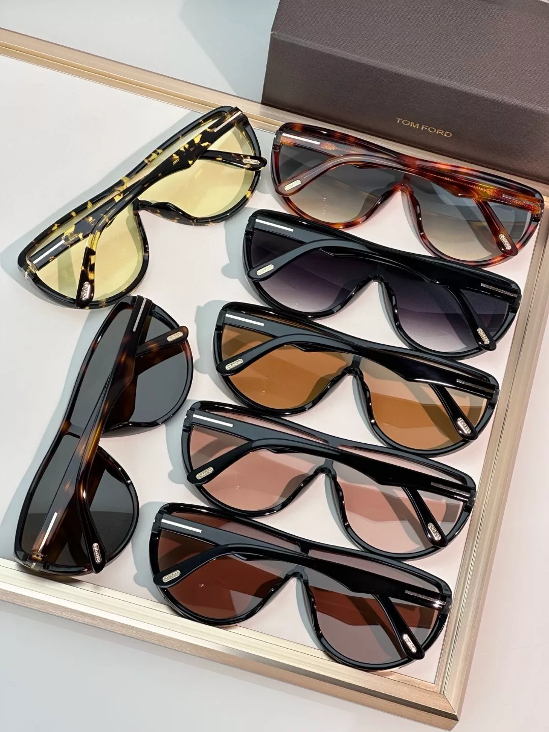 Minimalist 8942 Tom Ford AAA Quality Sunglasses