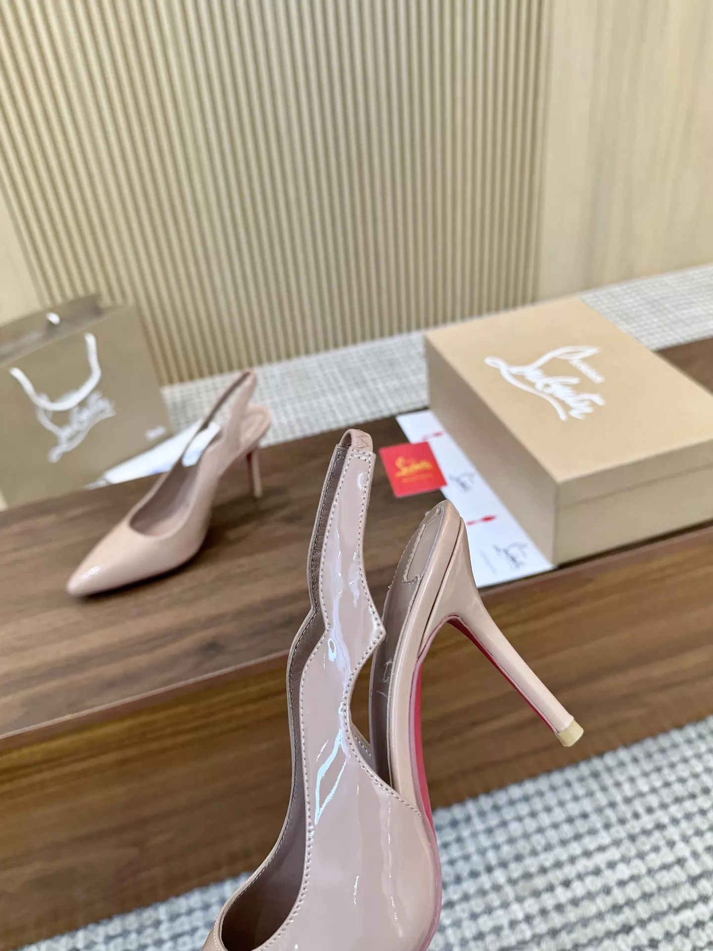 Minimalist 8978 Christian Louboutin Sandal For Women