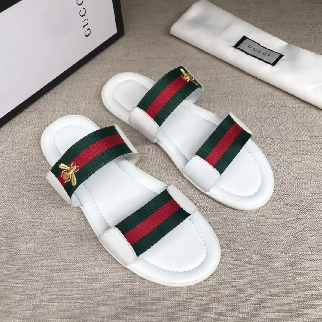 Minimalist 9159 Gucci Slippers For Men