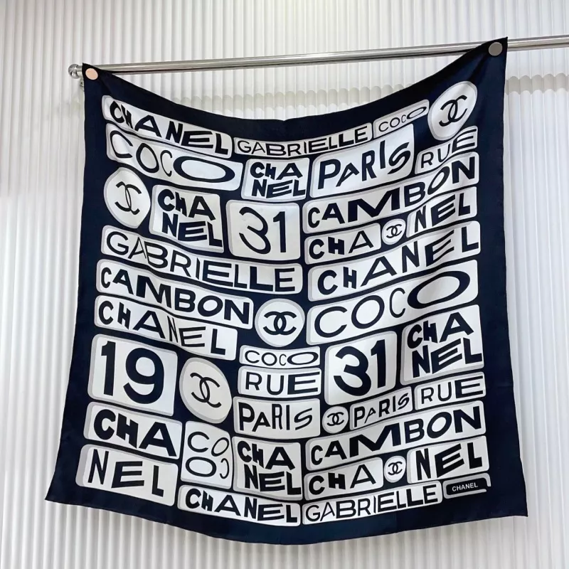 Minimalist 9260 Chanel Silk Squares