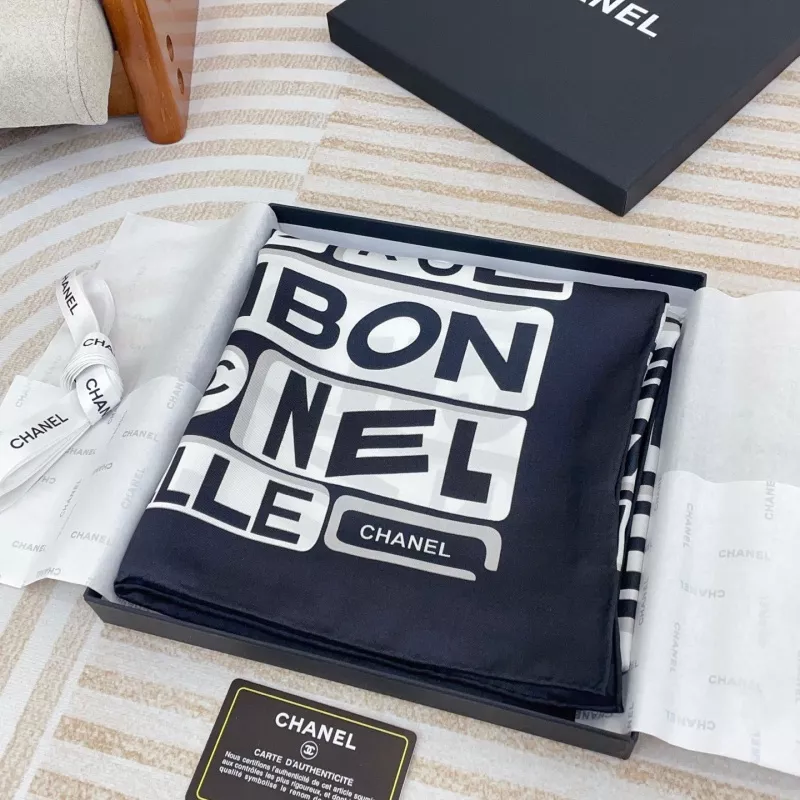 Minimalist 9260 Chanel Silk Squares