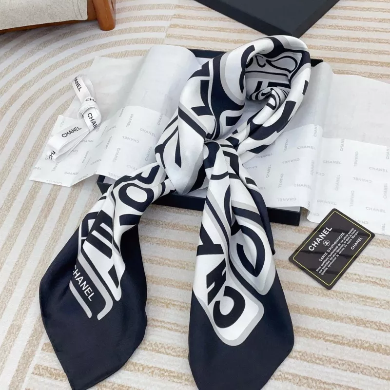 Minimalist 9260 Chanel Silk Squares
