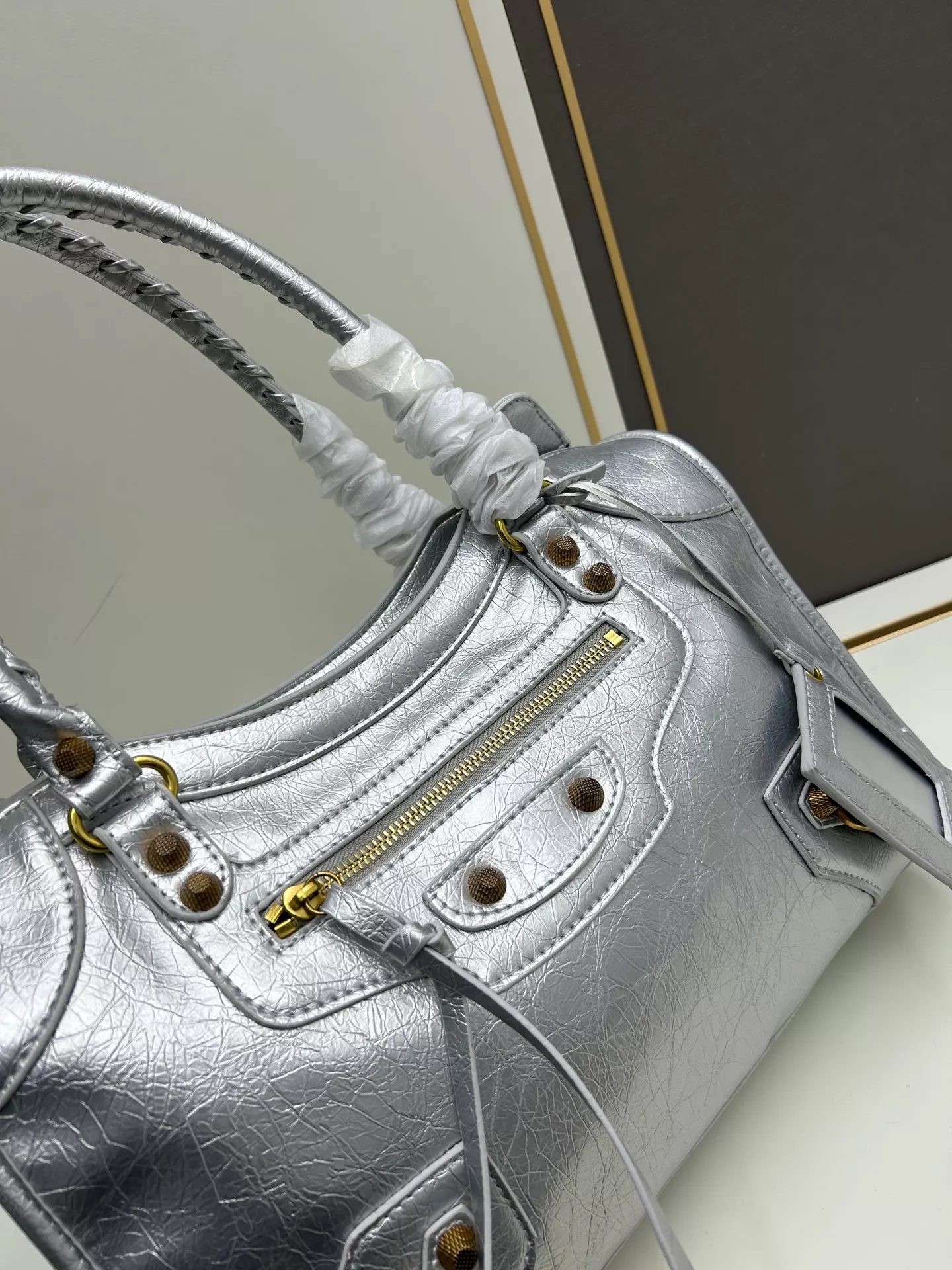 Minimalist 9262 Balenciaga AAA Quality Handbags For Women