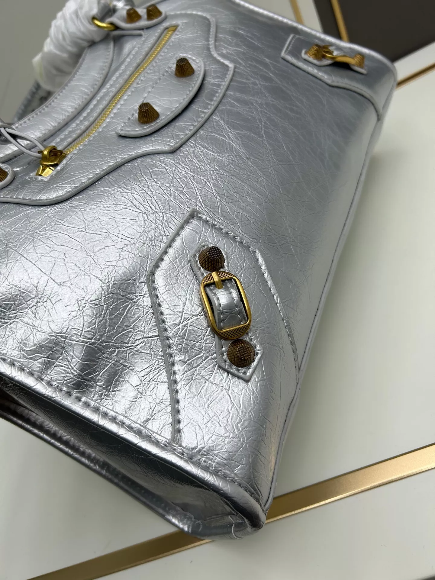 Minimalist 9262 Balenciaga AAA Quality Handbags For Women