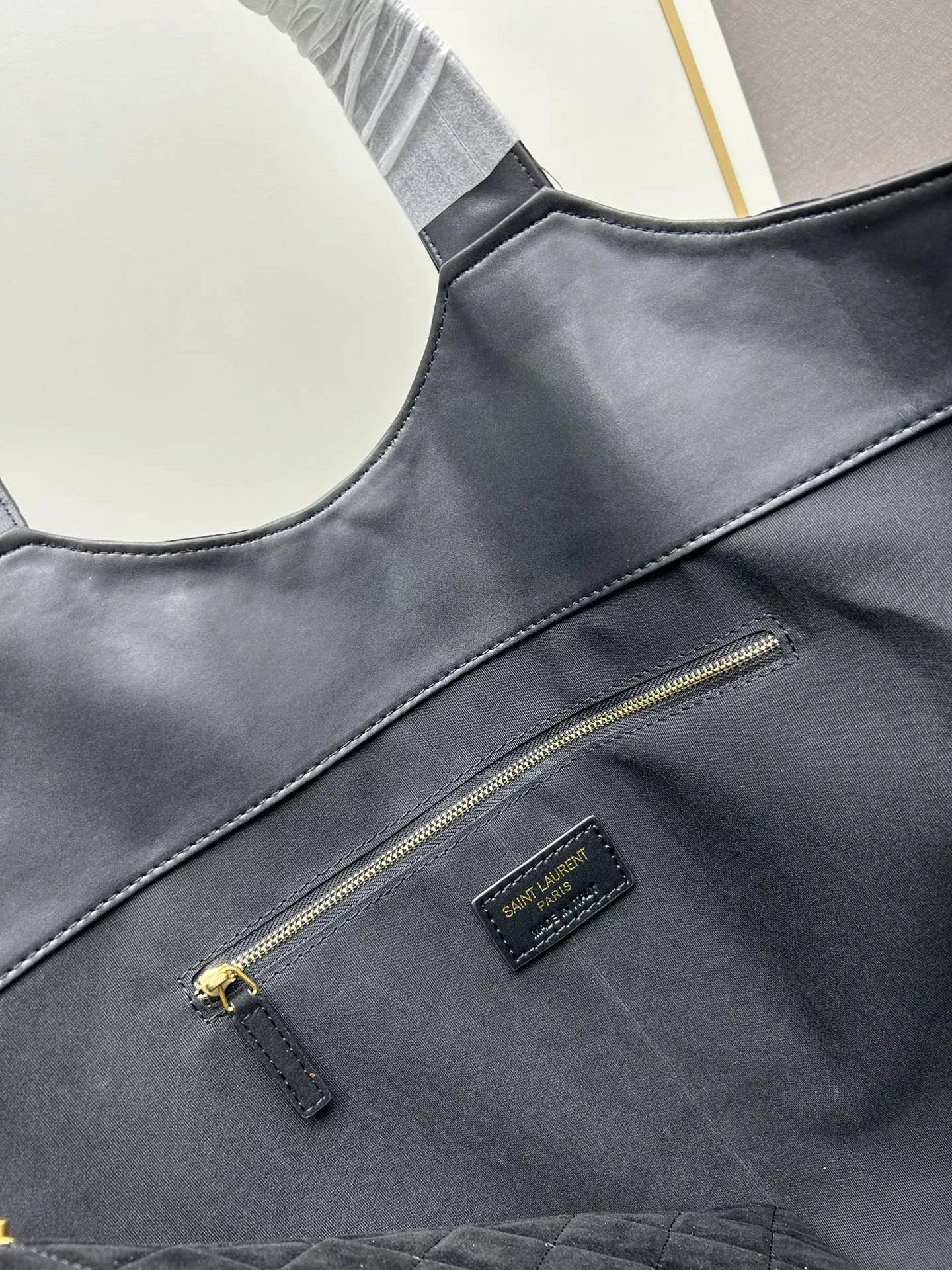 Minimalist 9522 Yves Saint Laurent AAA Quality Handbags For Women
