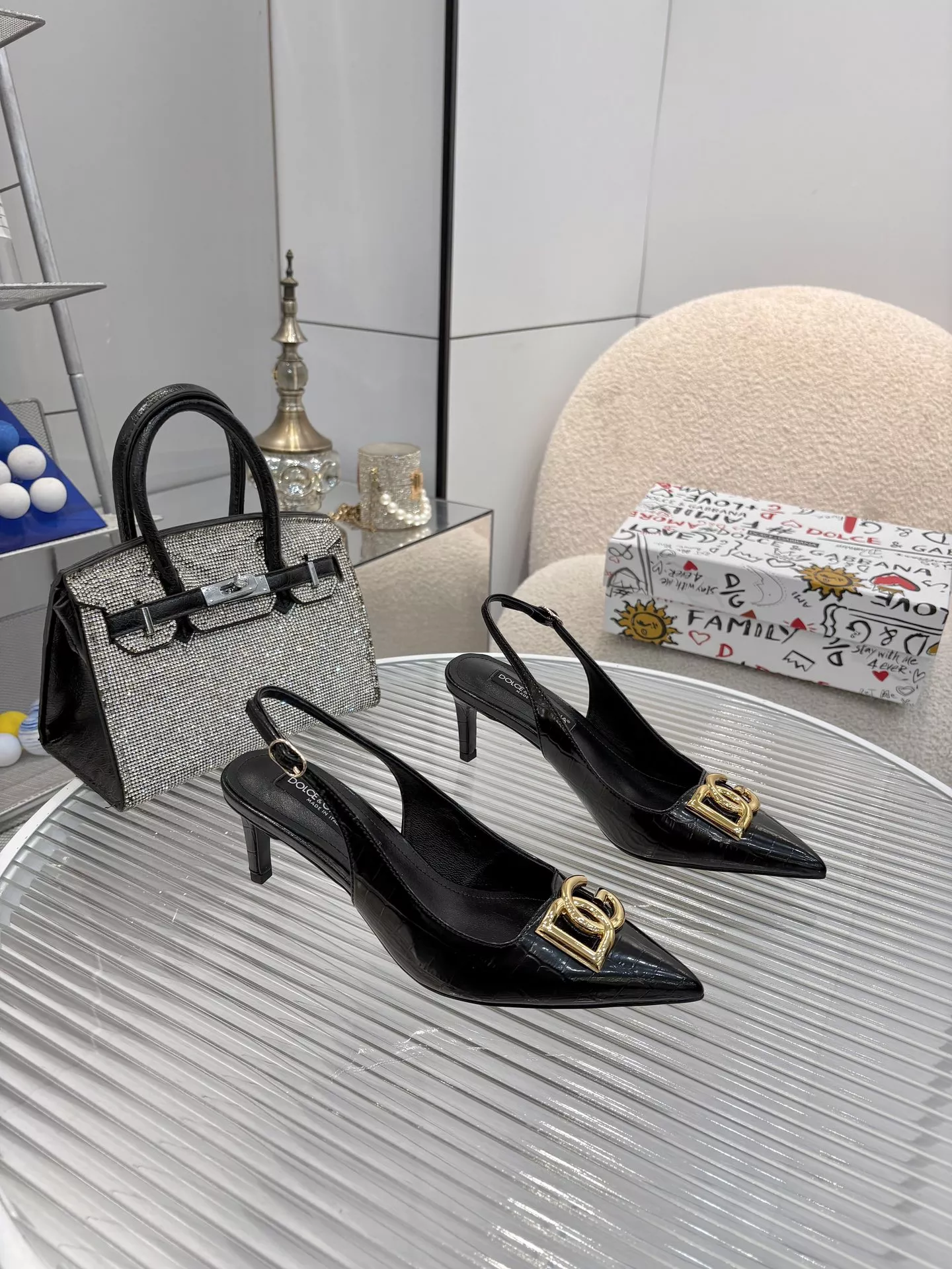 Minimalist 9523 Dolce & Gabbana D&G Slippers For Women