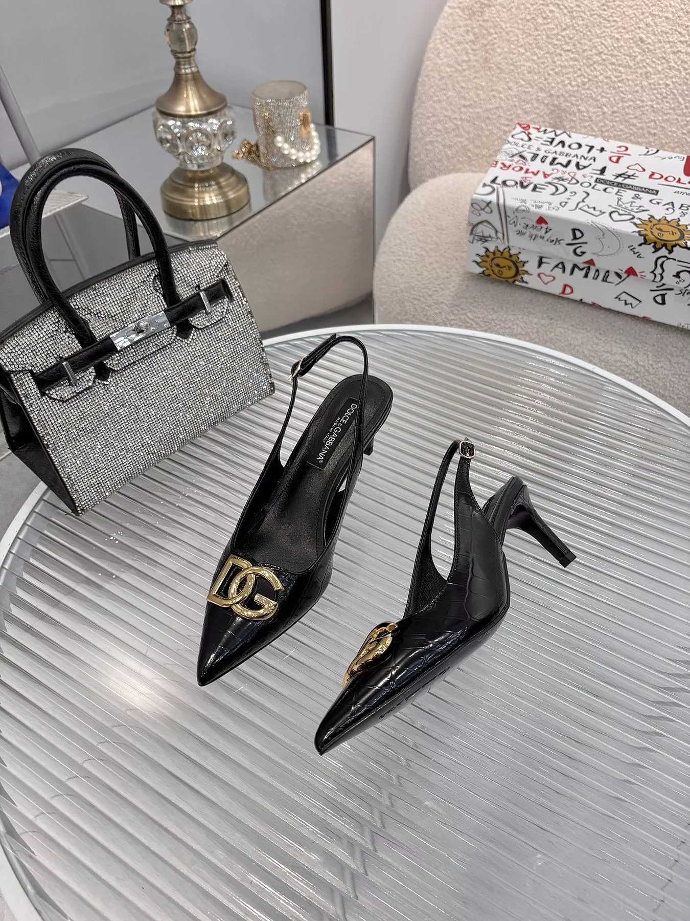 Minimalist 9523 Dolce & Gabbana D&G Slippers For Women