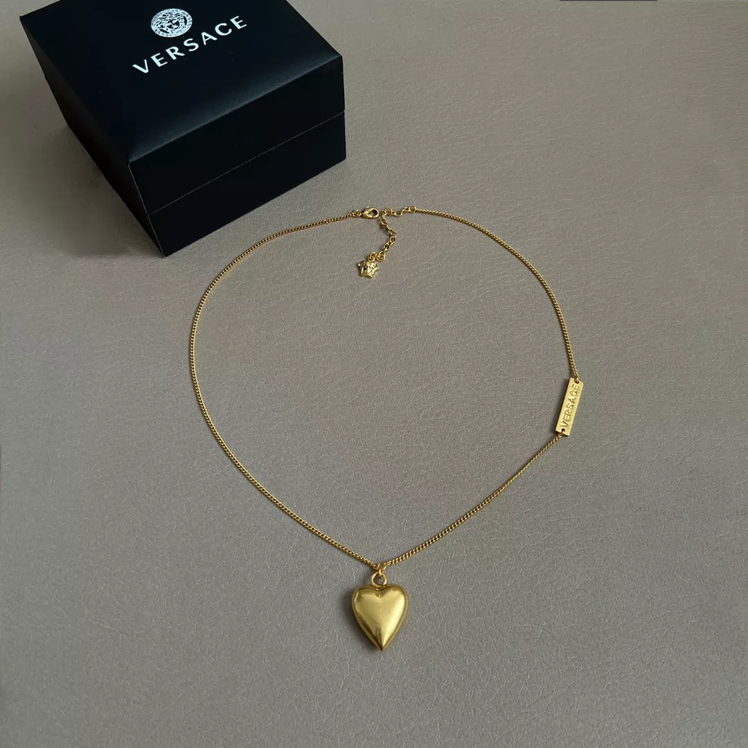 Minimalist 9585 Versace Necklaces