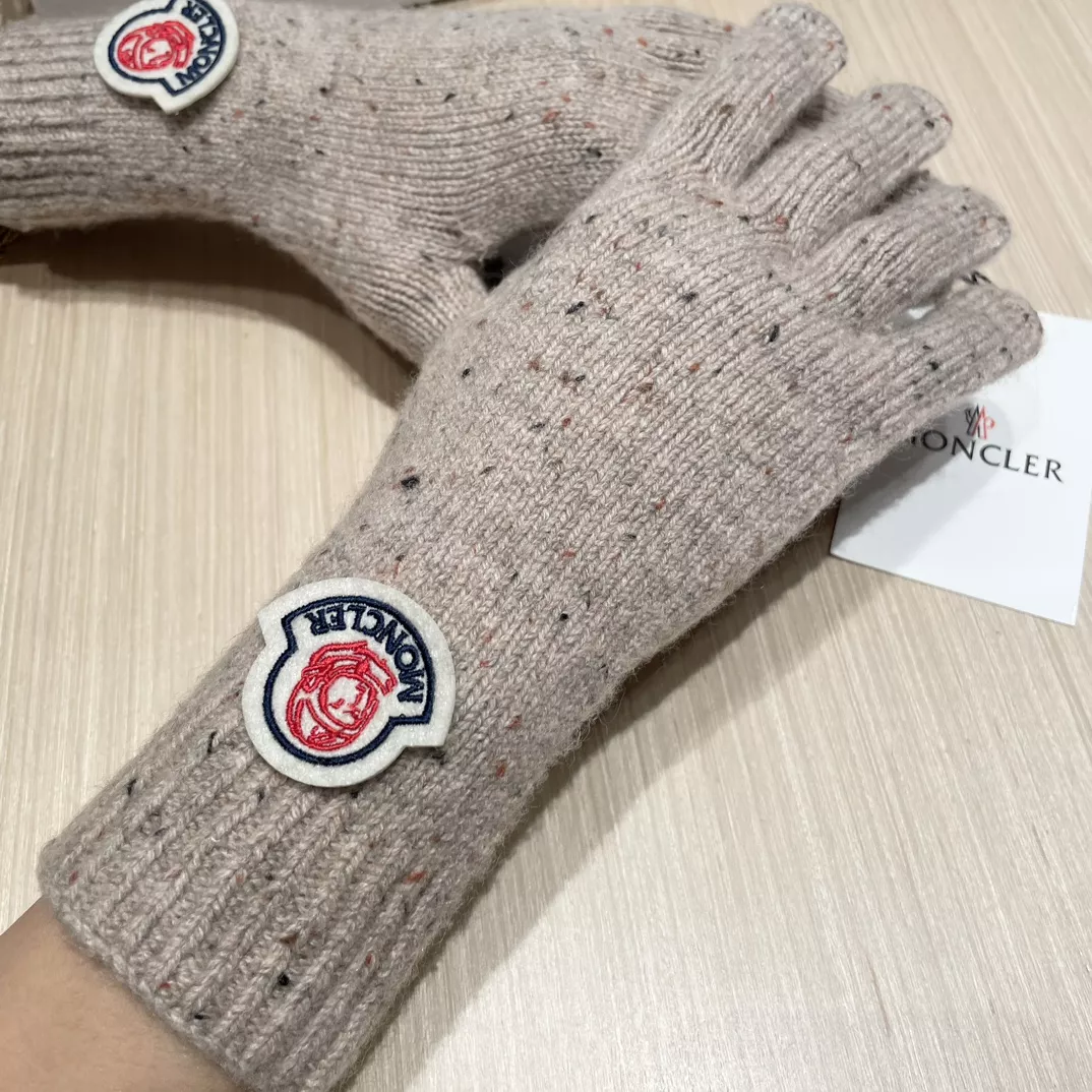 Minimalist 9996 Moncler Gloves