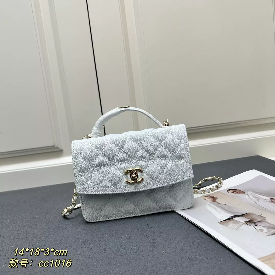 Modern 1019 Chanel AAA Quality Messenger Bags For Women