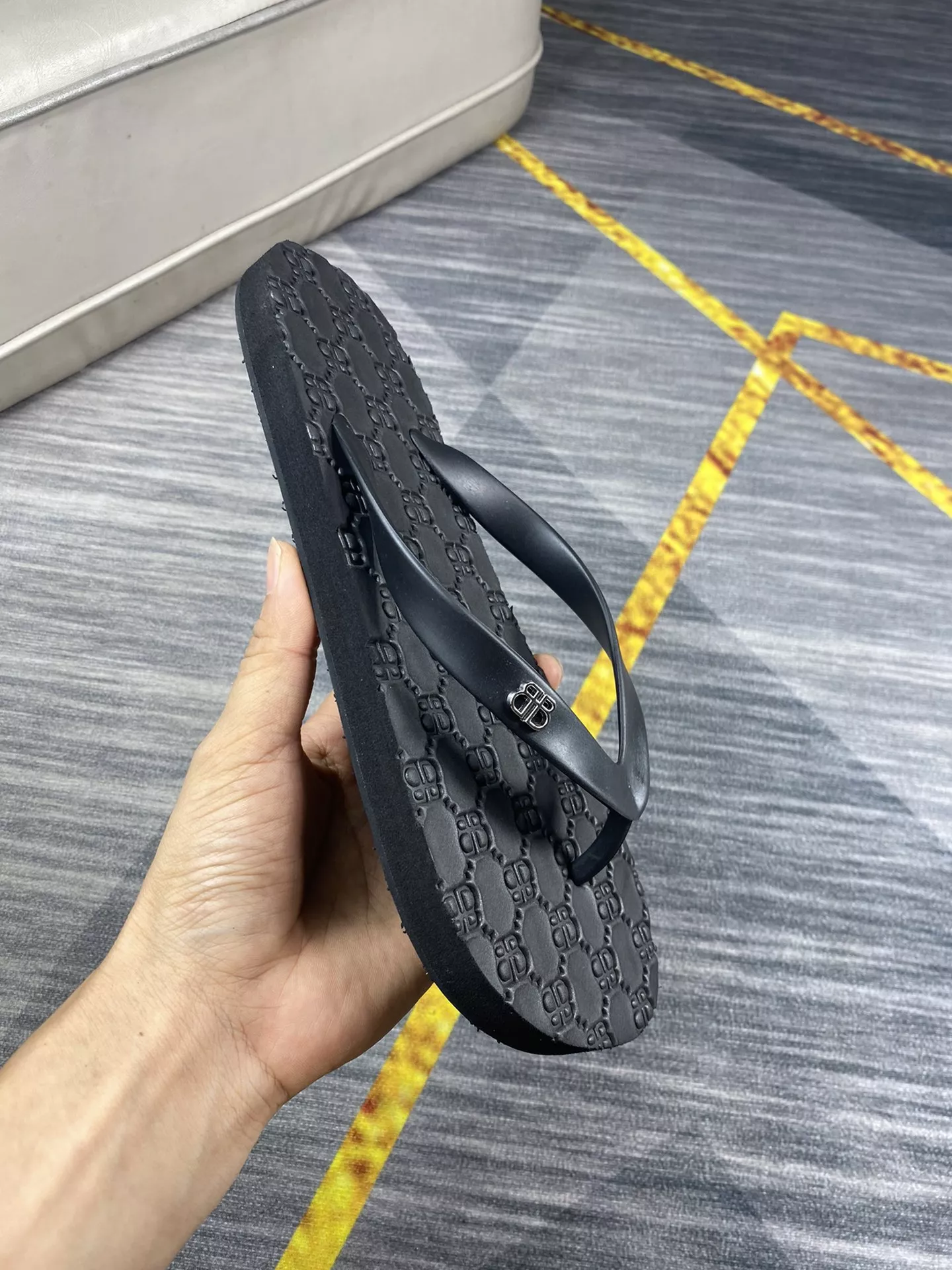 Modern 1050 Balenciaga Slippers For Men
