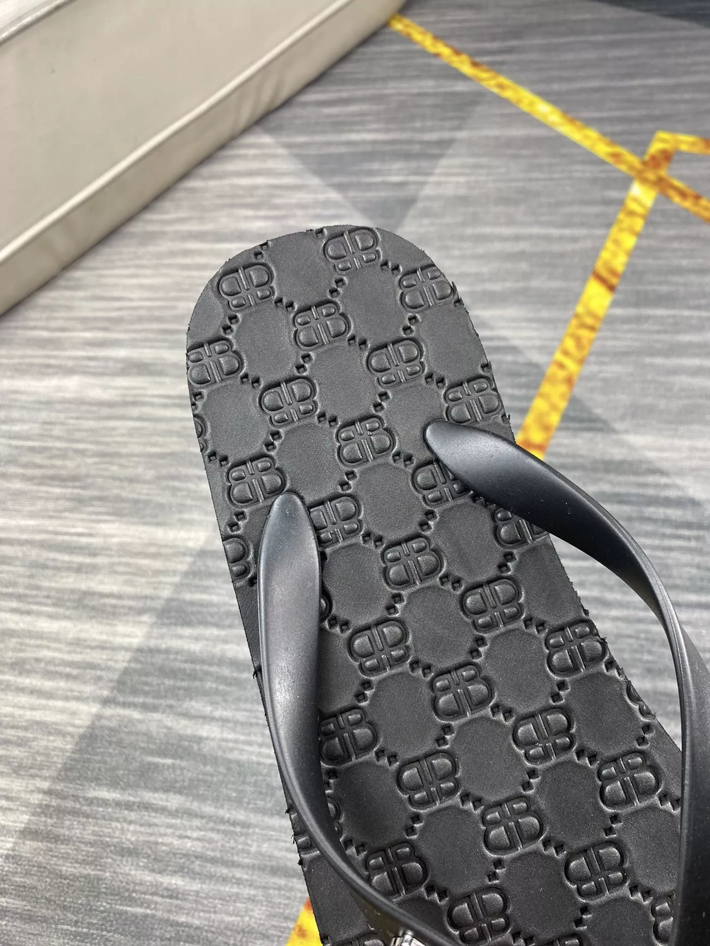 Modern 1050 Balenciaga Slippers For Men