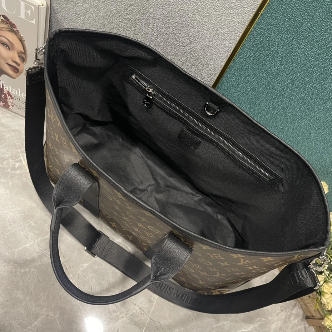 Modern 1082 Louis Vuitton AAA Man Handbags
