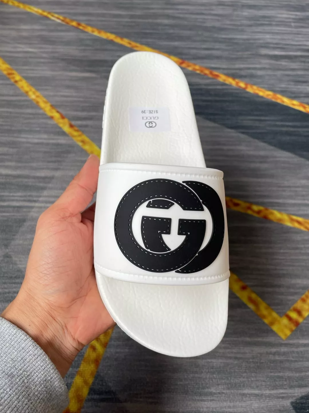Modern 1150 Gucci Slippers For Men