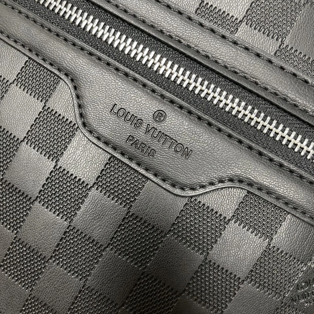 Modern 133 Louis Vuitton LV AAA Man Backpacks