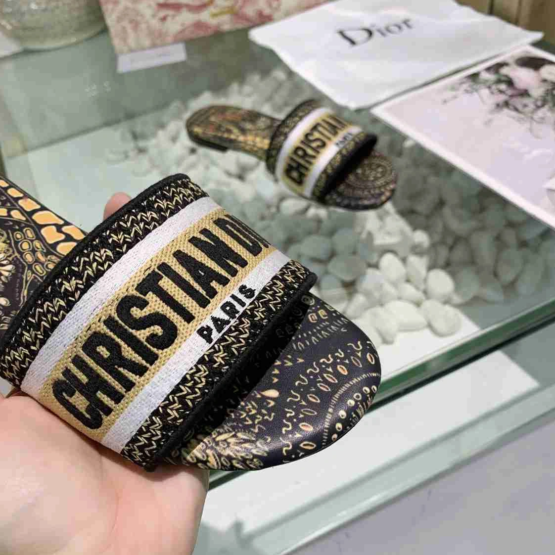 Modern 1450 Christian Dior Slippers For Women